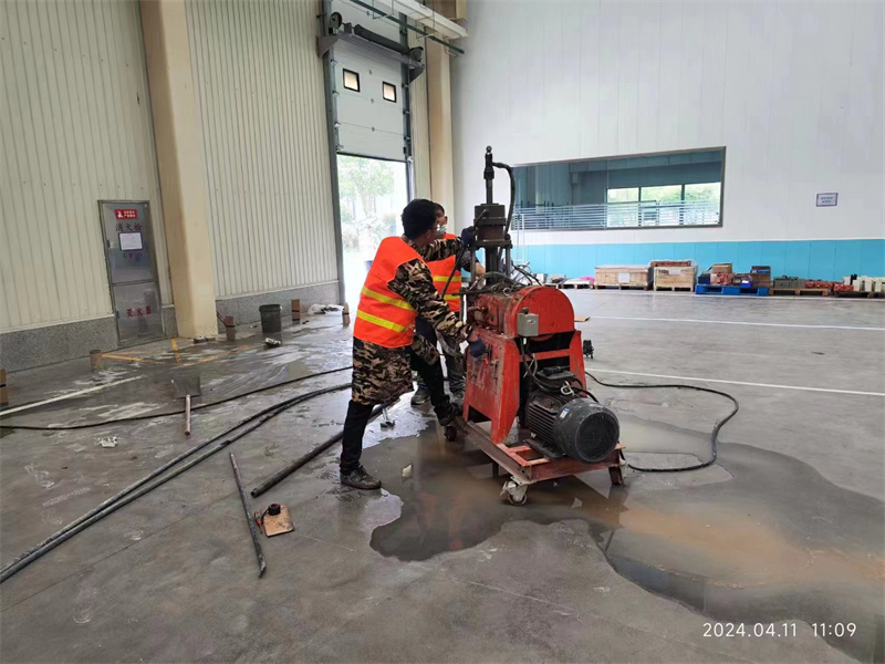 镇沅厂房地面下沉塌陷注浆加固施工